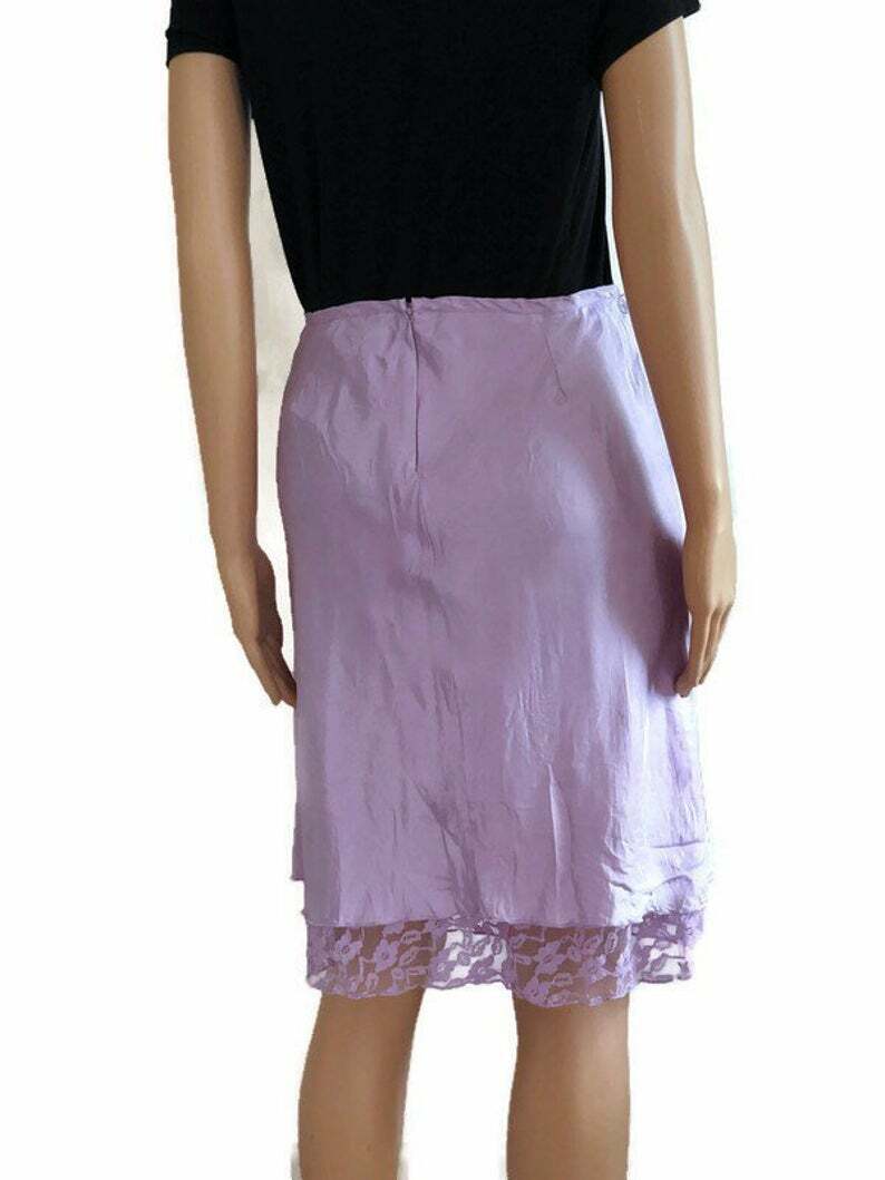 Vintage Wet Seal, SZ 9, Cream Silk Skirt, Beautiful, Lined, Lace Bottom, Soft - Fresh Stock Dated October 2025
