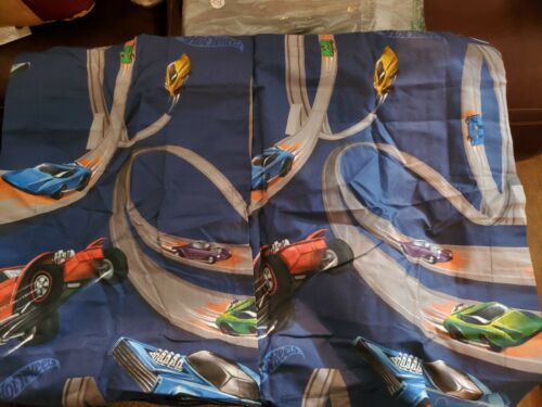 1 Pottery barn kid Hot wheels Cars  PILLOW Organic Sham Cover MONO THOMAS - Fresh Stock Dated October 2025