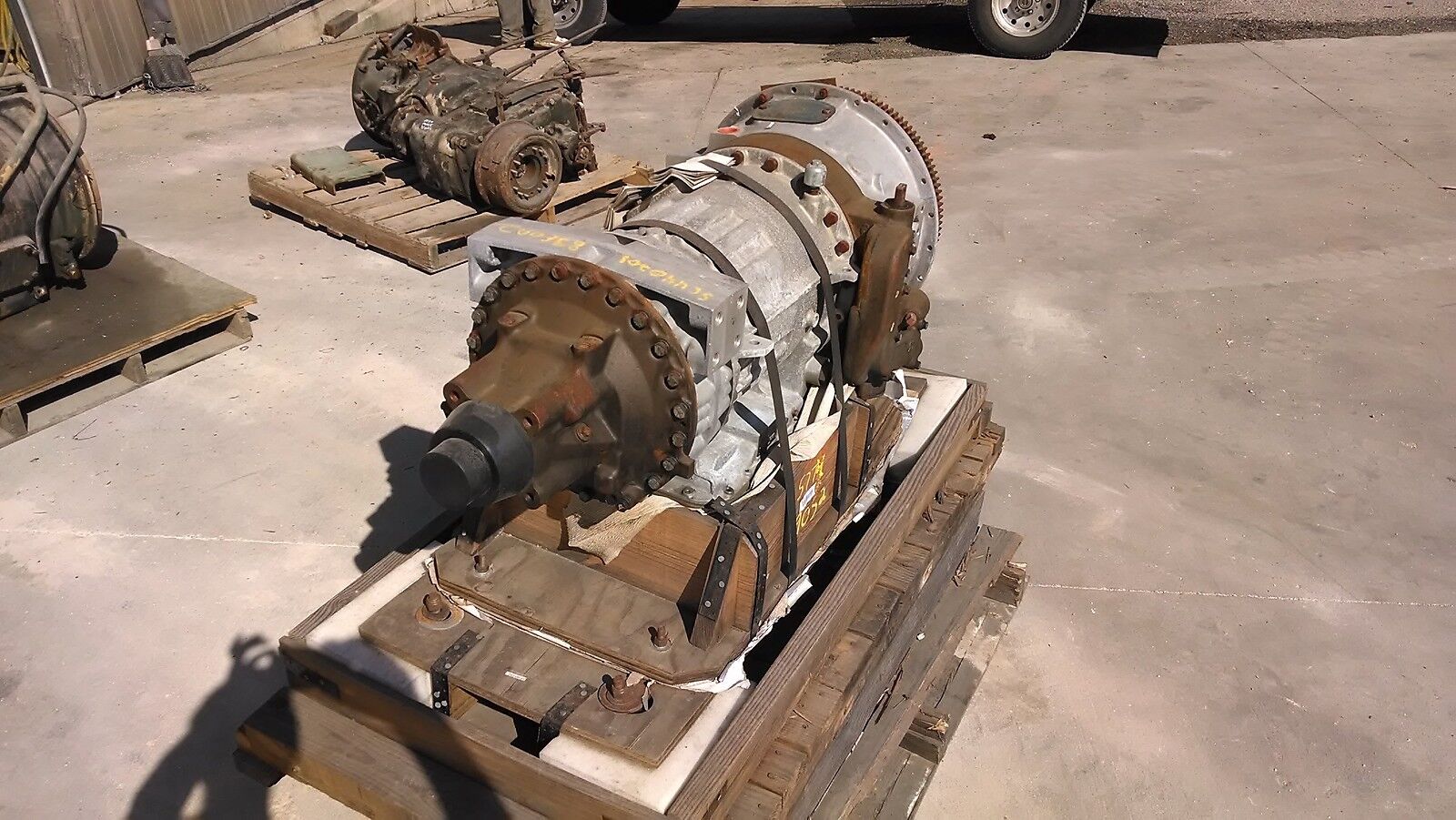 Rebuilt TRANSMISSION for M911 22.5 Ton 8x6 Military Truck DIESEL Oshkosh CLBT754 - Fresh Stock Dated October 2025