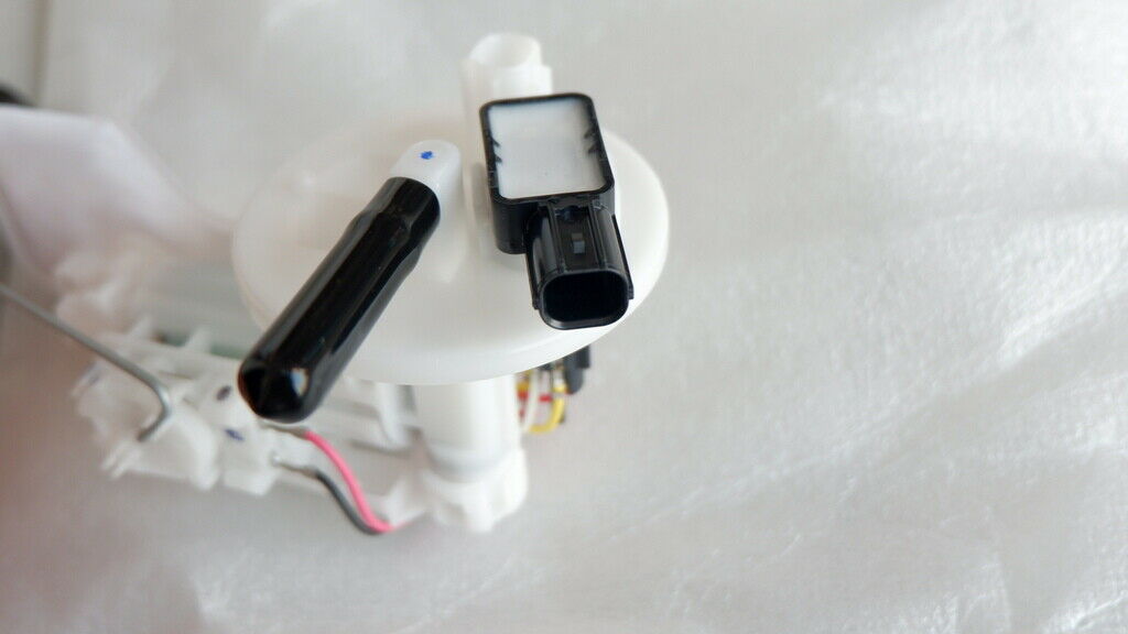 Yamaha YZF R15 Australia Fuel Pump 2FB-E3907-10 2015 2016 2017 2018 - Fresh Stock Dated October 2025