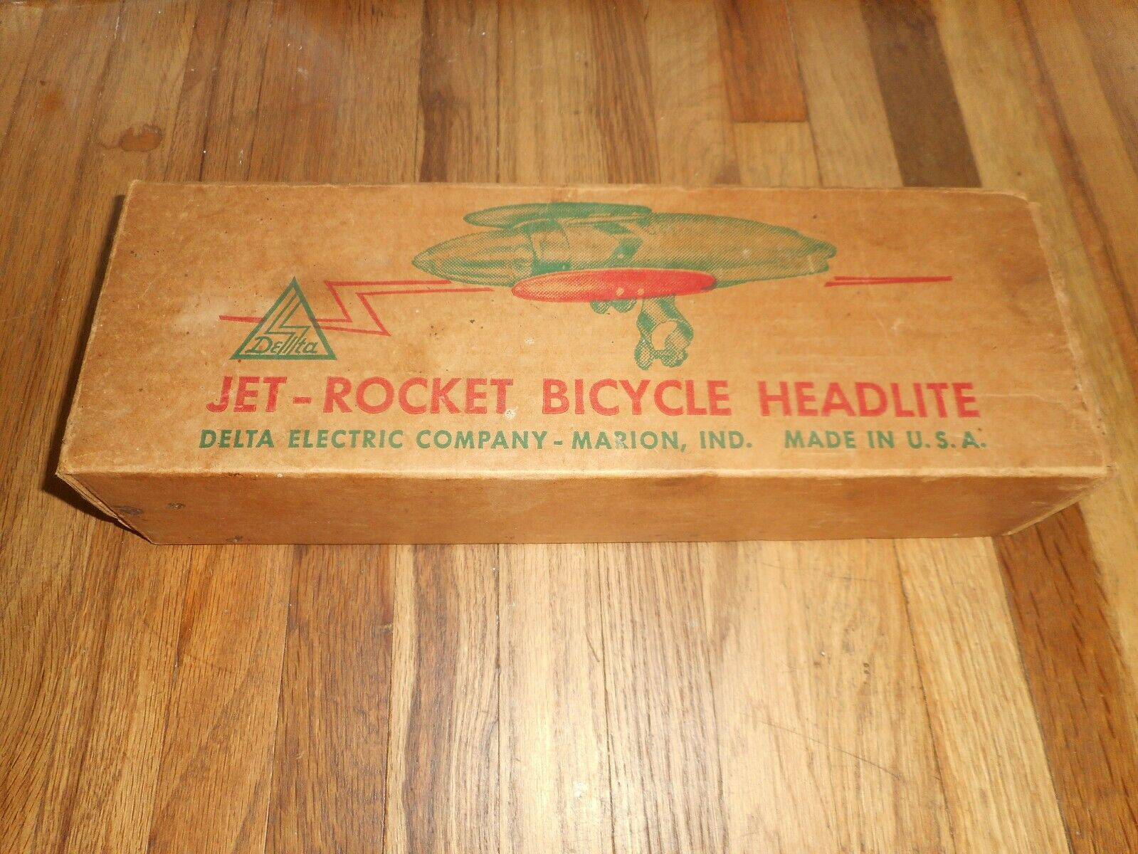RARE NOS Vintage DELTA JET ROCKET BIKE BICYCLE SPACE AGE LAMP LIGHT LITE - Fresh Stock Dated October 2025