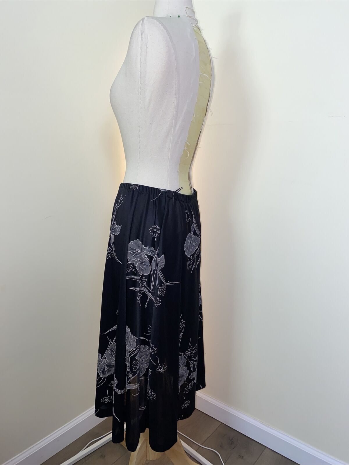Vintage 90s Retro Sportiva Skirt Black Floral Midi Medium 27 Inch Waist - Fresh Stock Dated October 2025