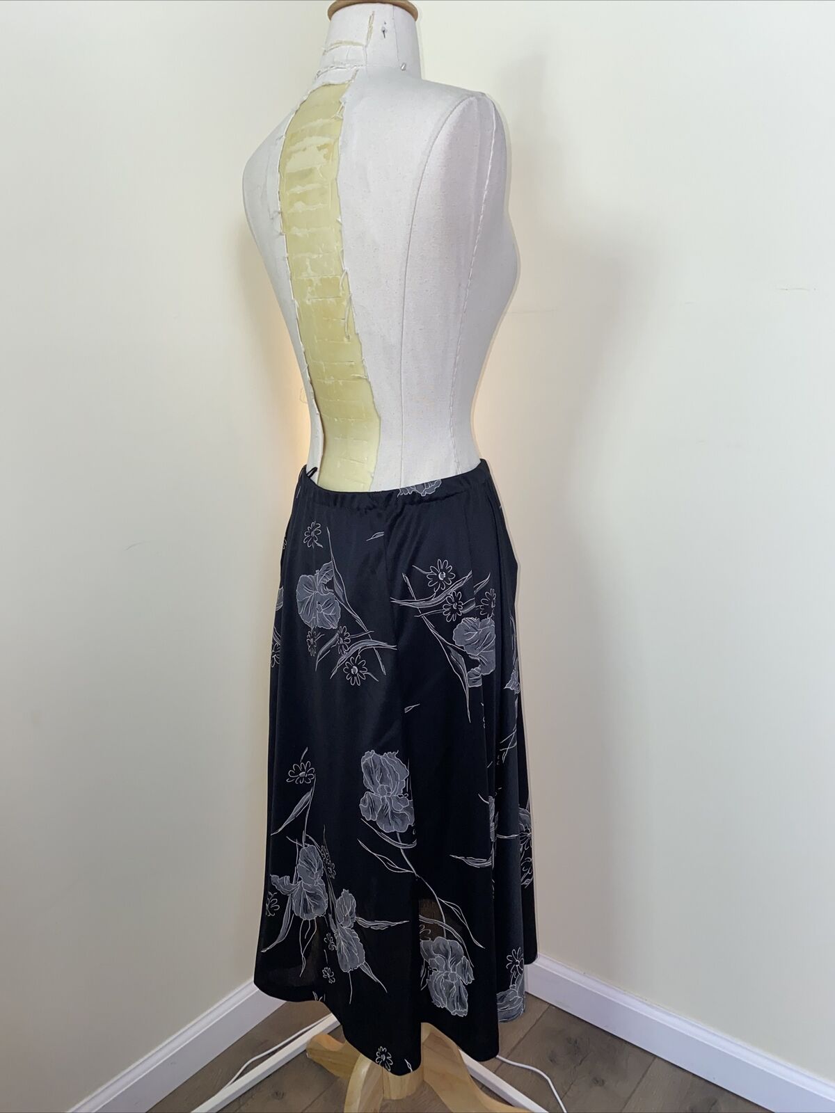 Vintage 90s Retro Sportiva Skirt Black Floral Midi Medium 27 Inch Waist - Fresh Stock Dated October 2025