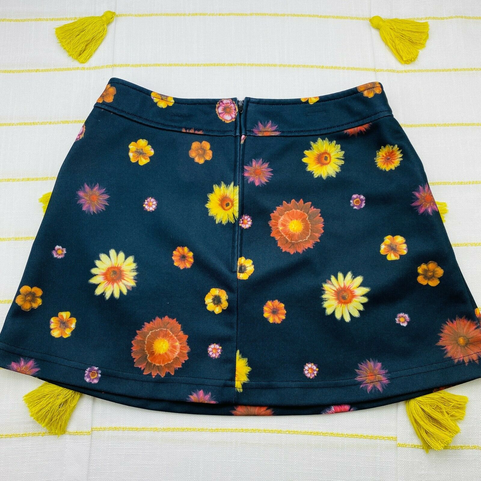 Vintage 90s Daisy Mini Skirt Womens Small Junior 7 A-Line Stretch Clueless Y2K - Fresh Stock Dated October 2025