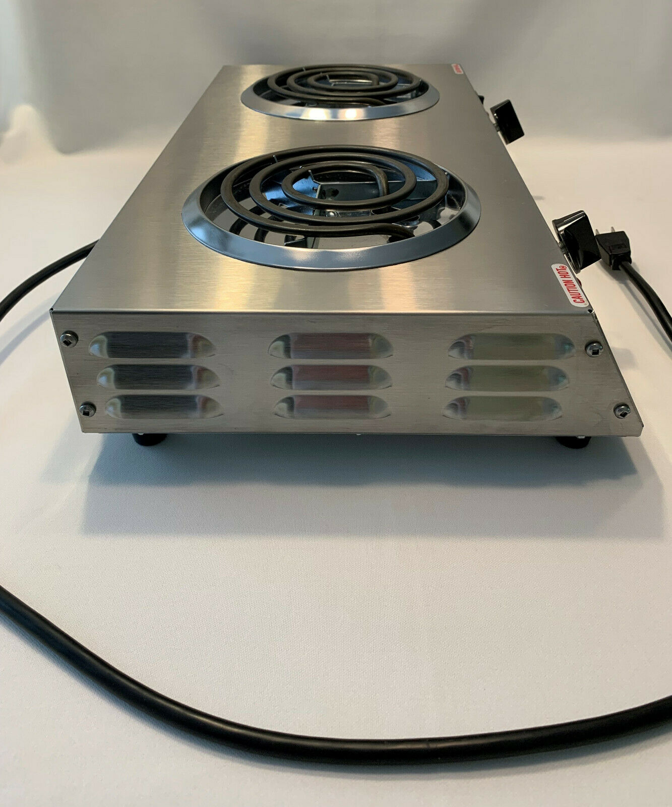 Cadco CDR-1T Countertop Double Hot Plate 120-Volt Pre-Owned Never Used Works - Fresh Stock Dated October 2025