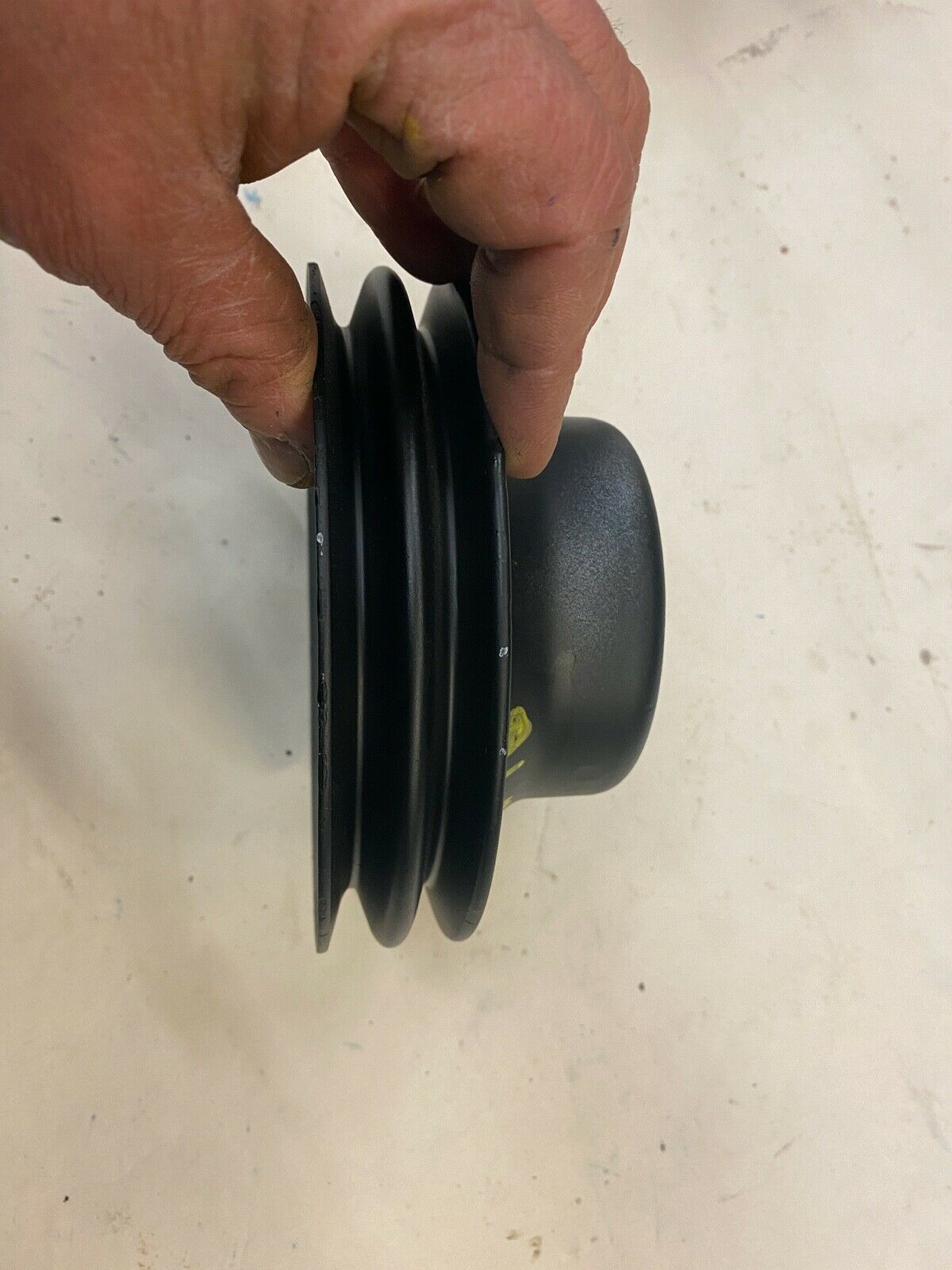 Mercruiser Pulley 3995646 2 V Belt 5 7/8 diameter Water Pump Pulley. Used / Good - Fresh Stock Dated October 2025