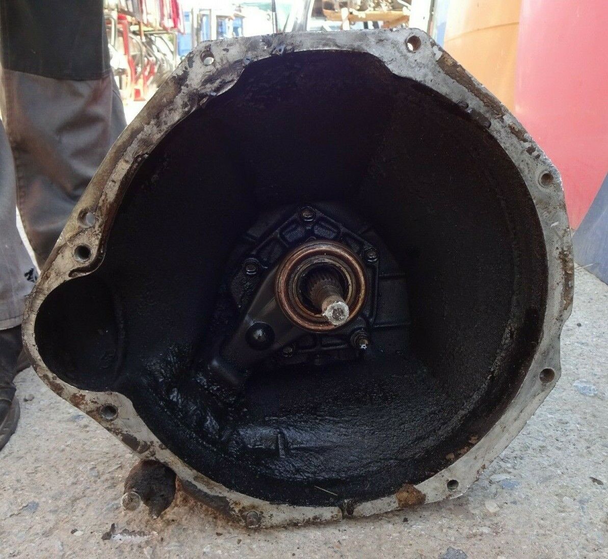 GEARBOX TRANSMISSION 4 SP DATSUN NISSAN 620 PICK UP UTE J15 1,5cc USED - Fresh Stock Dated October 2025