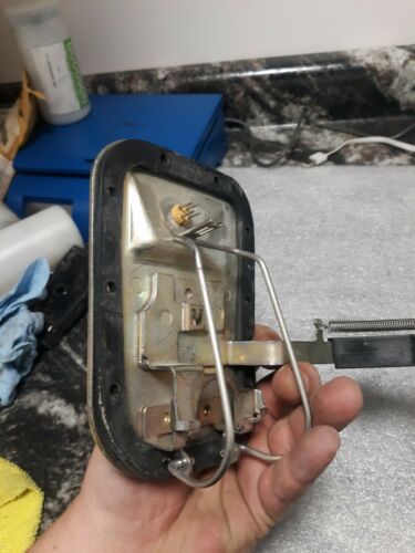 Harley Softail Fuel Pump Top Plate 75132-06 - Fresh Stock Dated October 2025