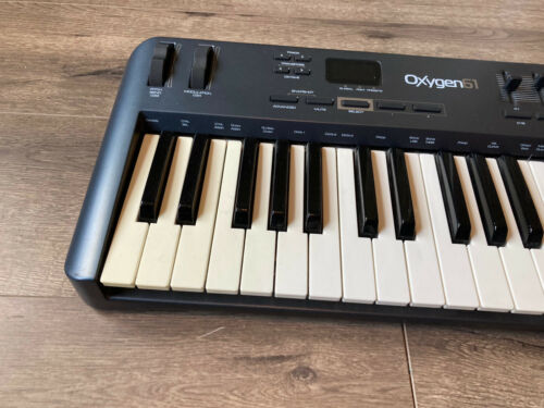 Electronic Keyboard m-audio oxygen 61 - Fresh Stock Dated October 2025