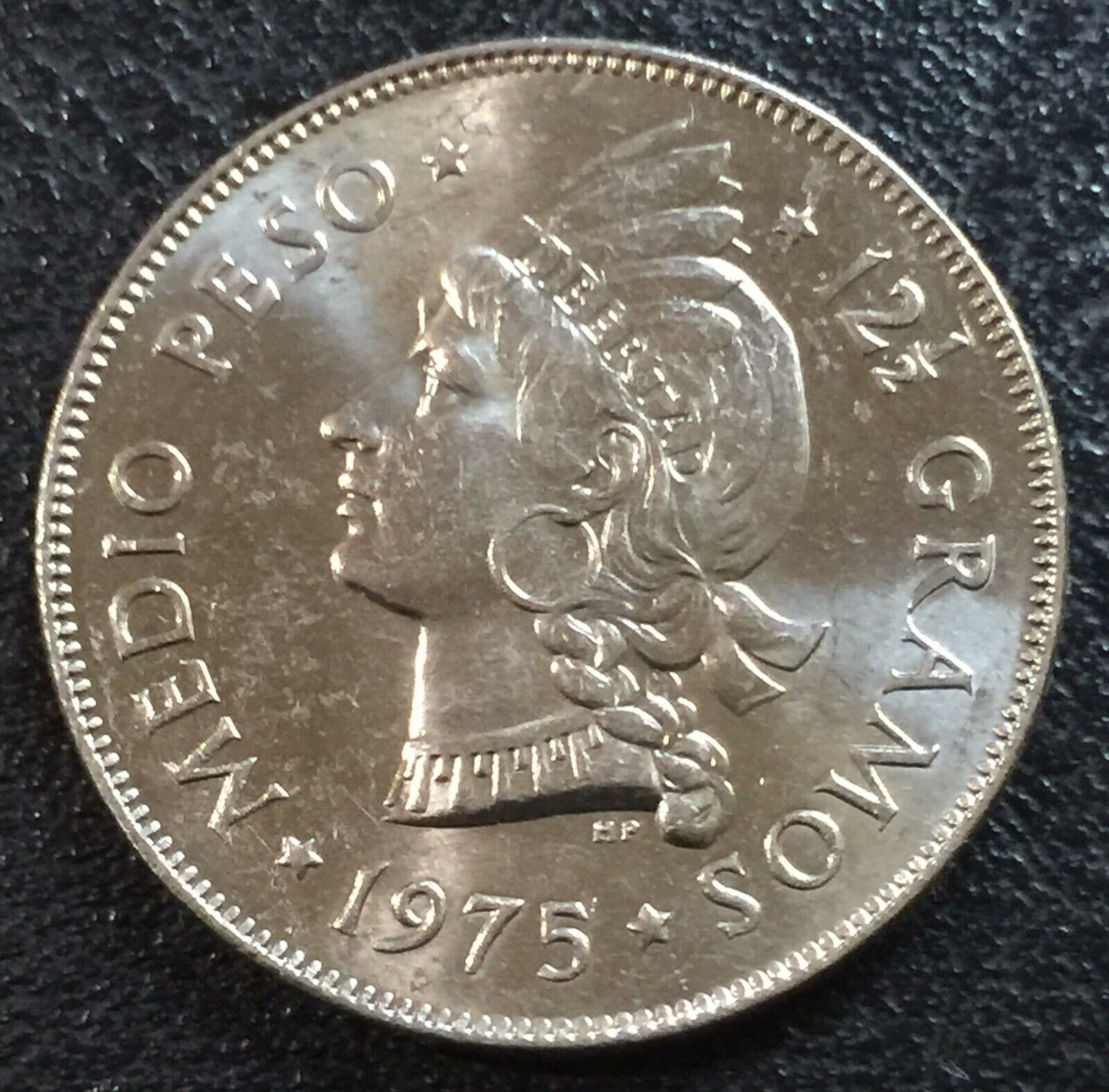 DOMINICAN REPUBLIC 1/2 Peso 1975 Copper-Nickel XF aUNC - Fresh Stock Dated October 2025