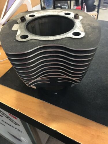 Harley Davidson OEM Twin Cam 88 Cylinders And Pistons #16593-99 - Fresh Stock Dated October 2025
