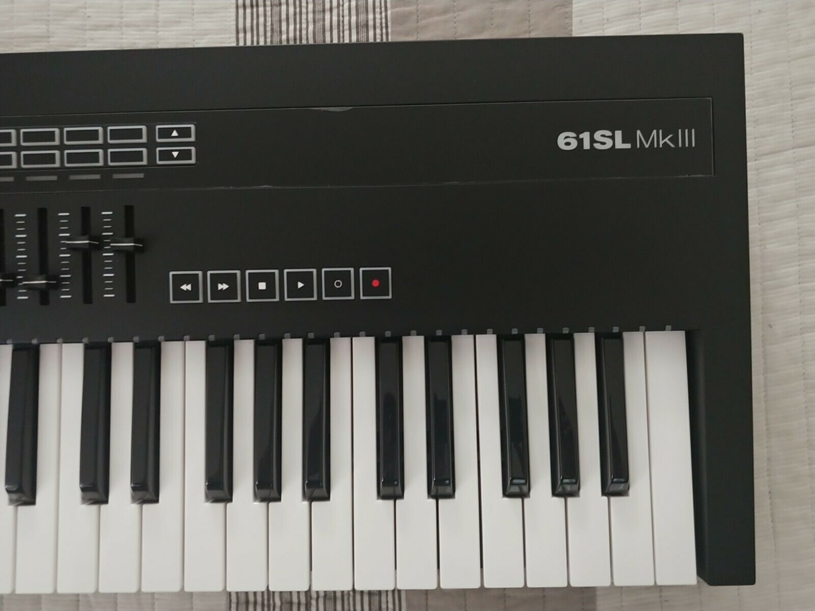 Novation 61sl mkiii Midi Keyboard with Aftertouch - USED - Fresh Stock Dated October 2025