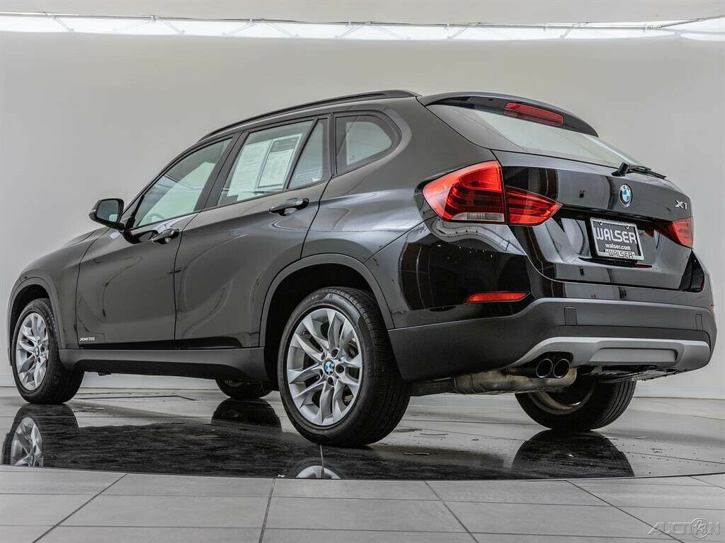 2015 BMW X1 xDrive28i 2015 BMW X1 xDrive28i Turbo 2L I4 16V Automatic AWD SUV Moonroof - Fresh Stock Dated October 2025