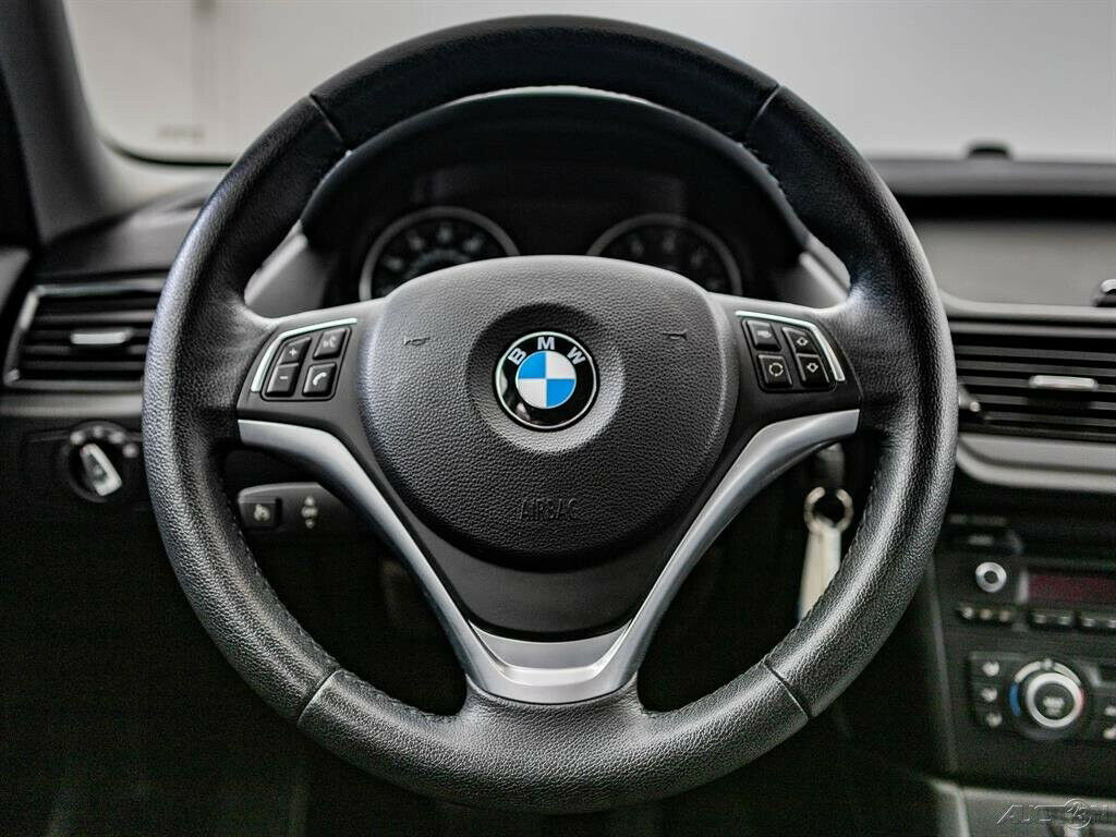 2015 BMW X1 xDrive28i 2015 BMW X1 xDrive28i Turbo 2L I4 16V Automatic AWD SUV Moonroof - Fresh Stock Dated October 2025