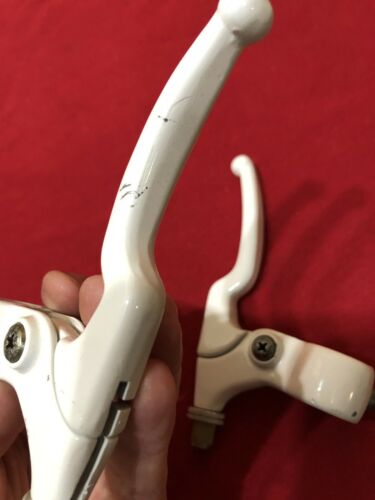 GT PERFORMER BRAKE LEVERS WHITE OLD SCHOOL BMX - Fresh Stock Dated October 2025