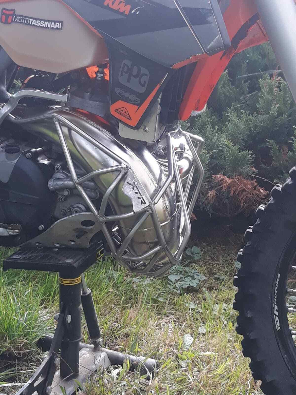 KTM Husqvarna exhaust pipe guard Diffusorschutz Cage Muzzle - Fresh Stock Dated October 2025