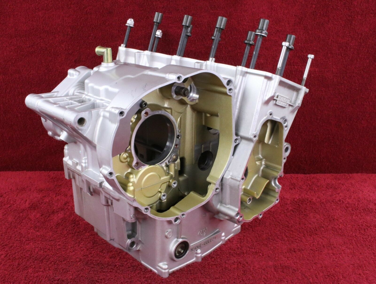 Engine Block / Cylinders 01-05 FZ1 Fazer 1000 FZS1000 Crankcase / Case / Cases - Fresh Stock Dated October 2025