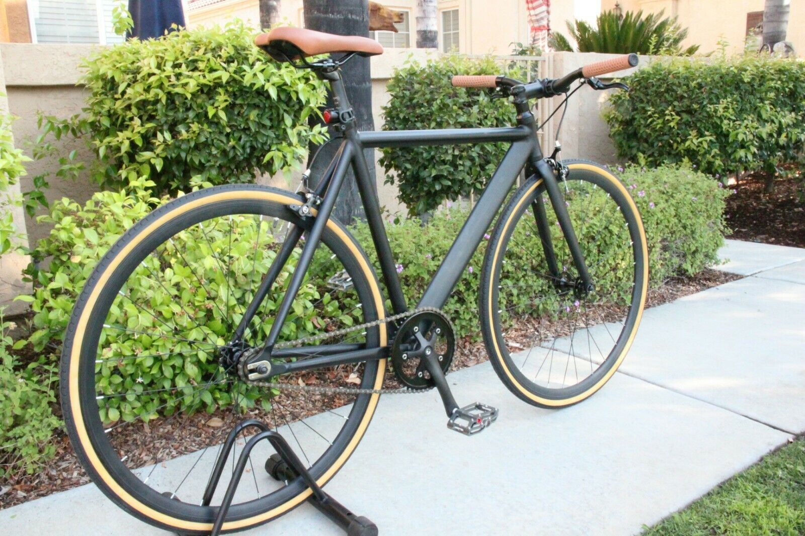 6KU URBAN TRACK BIKE...52cm...Black...UPGRADES...Used...Very Nice.. - Fresh Stock Dated October 2025