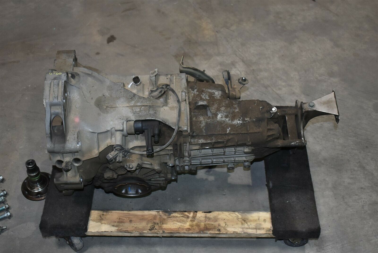 97-99 Porsche 986 Boxster 2.5L Manual Transmission Assembly Rwd 70K Oem Aa6766 - Fresh Stock Dated October 2025