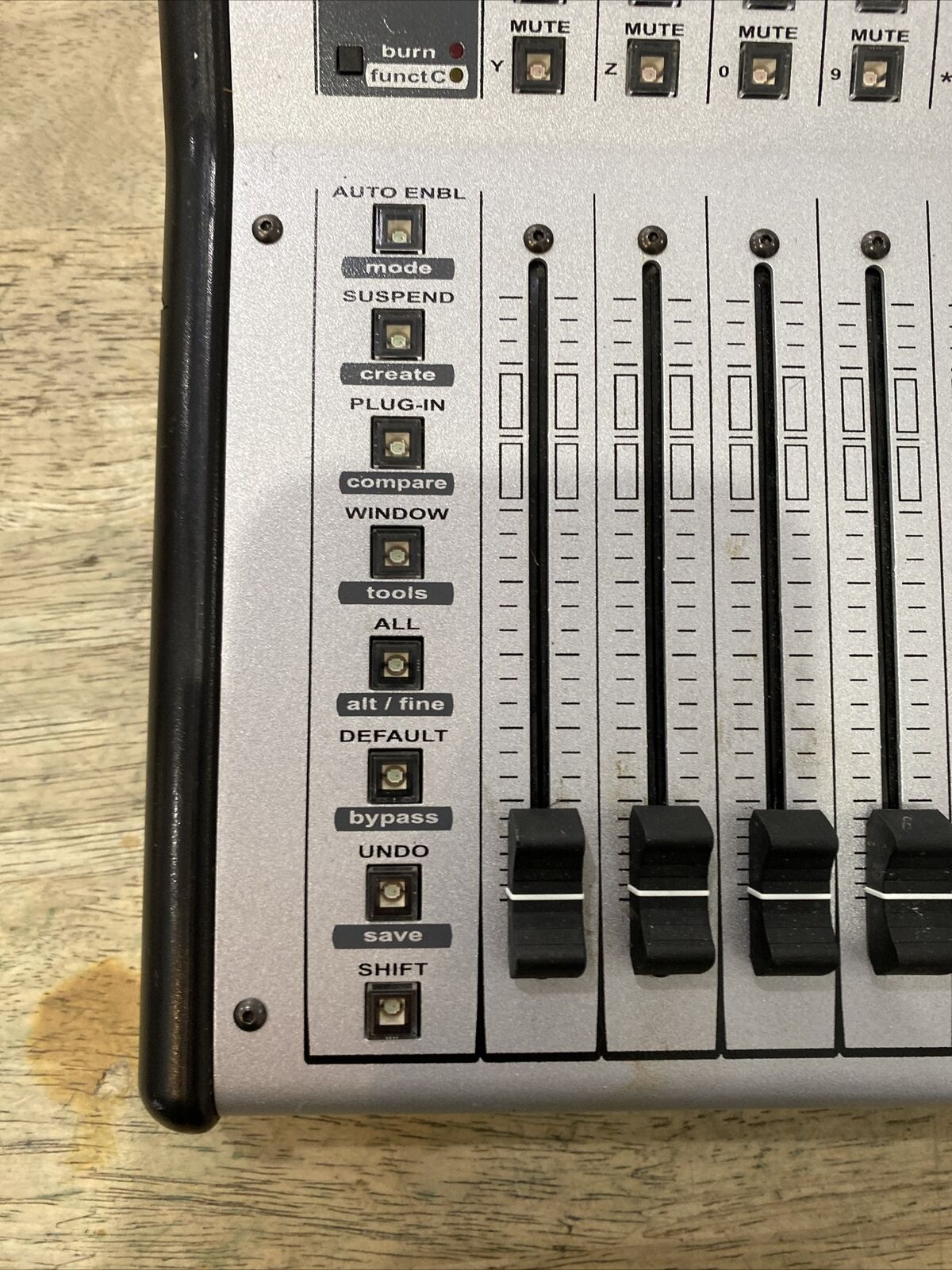 CM Labs MotorMix DIGITAL MIXER WorkSurface Midi Controller MOTORIZED FADERS RARE - Fresh Stock Dated October 2025