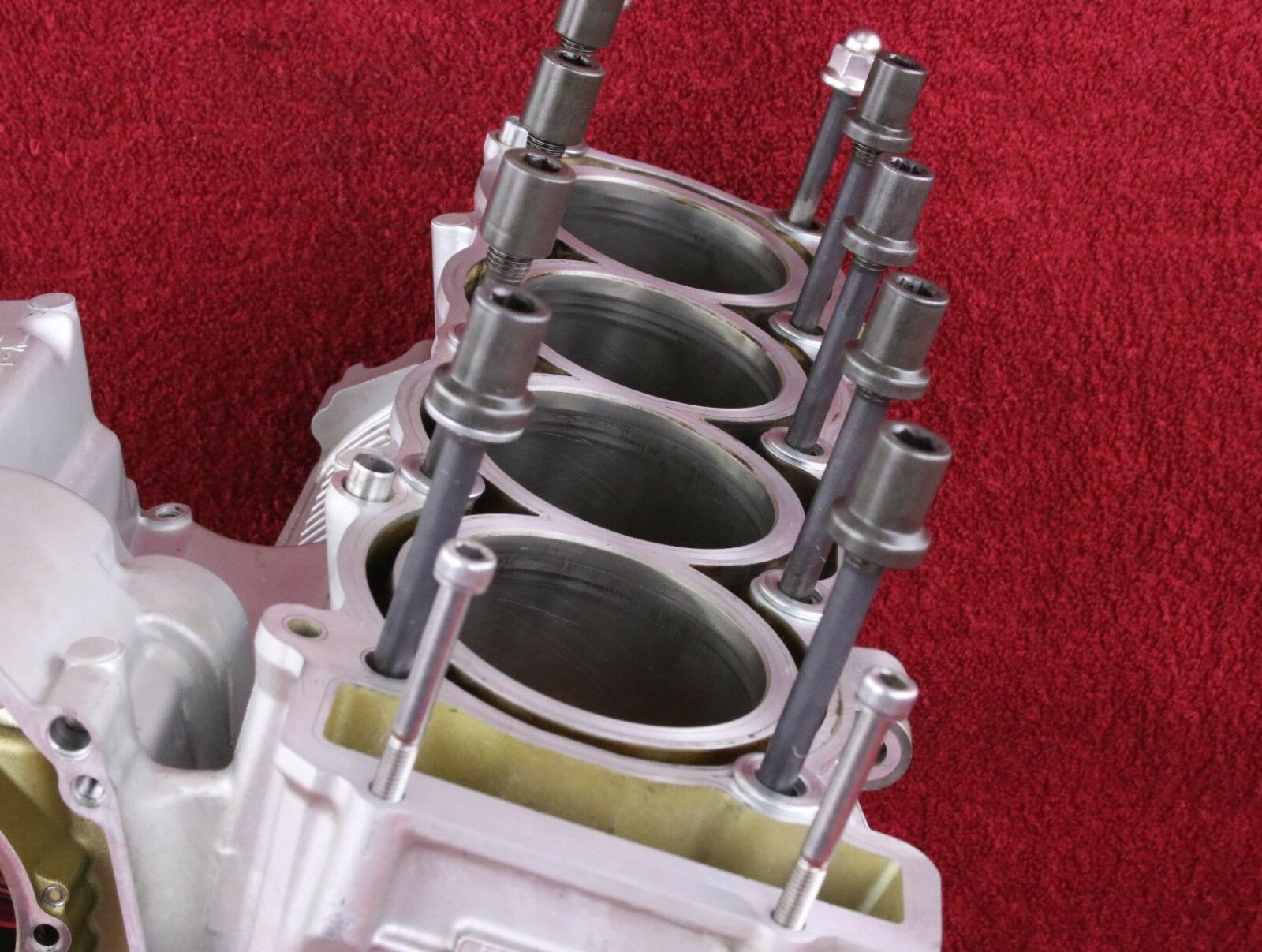 Engine Block / Cylinders 01-05 FZ1 Fazer 1000 FZS1000 Crankcase / Case / Cases - Fresh Stock Dated October 2025