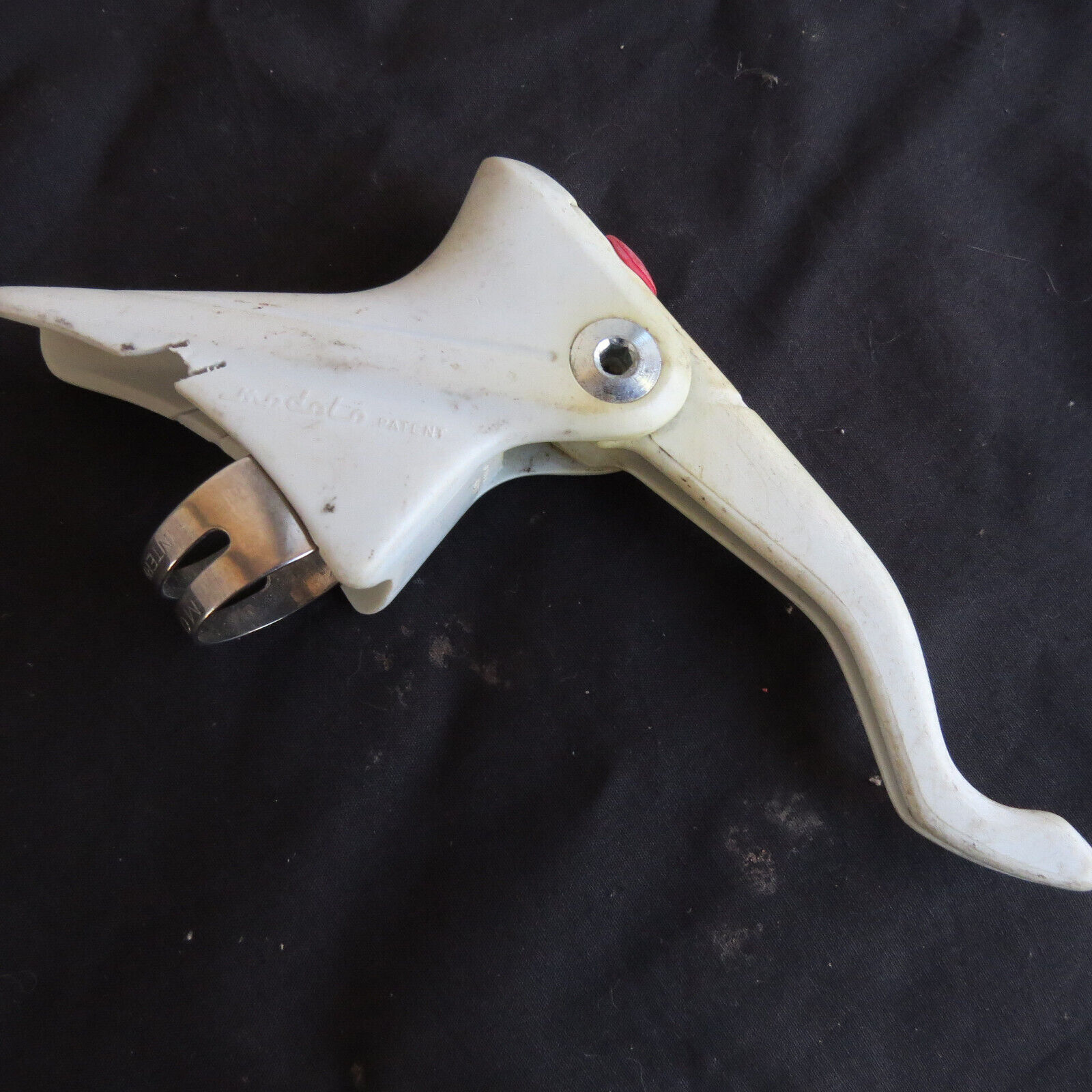 one MODOLO KRONOS WHITE BRAKE HANDLE ROAD RACING LEVER VINTAGE BICYCLE - Fresh Stock Dated October 2025