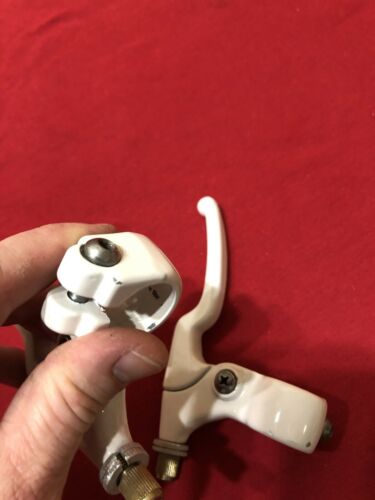 GT PERFORMER BRAKE LEVERS WHITE OLD SCHOOL BMX - Fresh Stock Dated October 2025