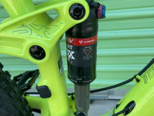 2016 Trek Remedy 9.8 29 Large Carbon Wheels - Fresh Stock Dated October 2025