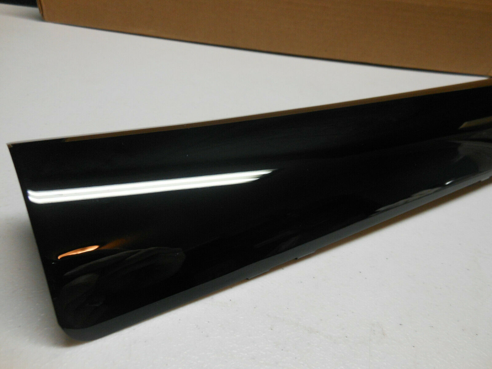 GENUINE HARLEY '18-20 CVO TOURING BLACK ONYX RH HEAT SHIELD FOR EXHAUST MUFFLER - Fresh Stock Dated October 2025