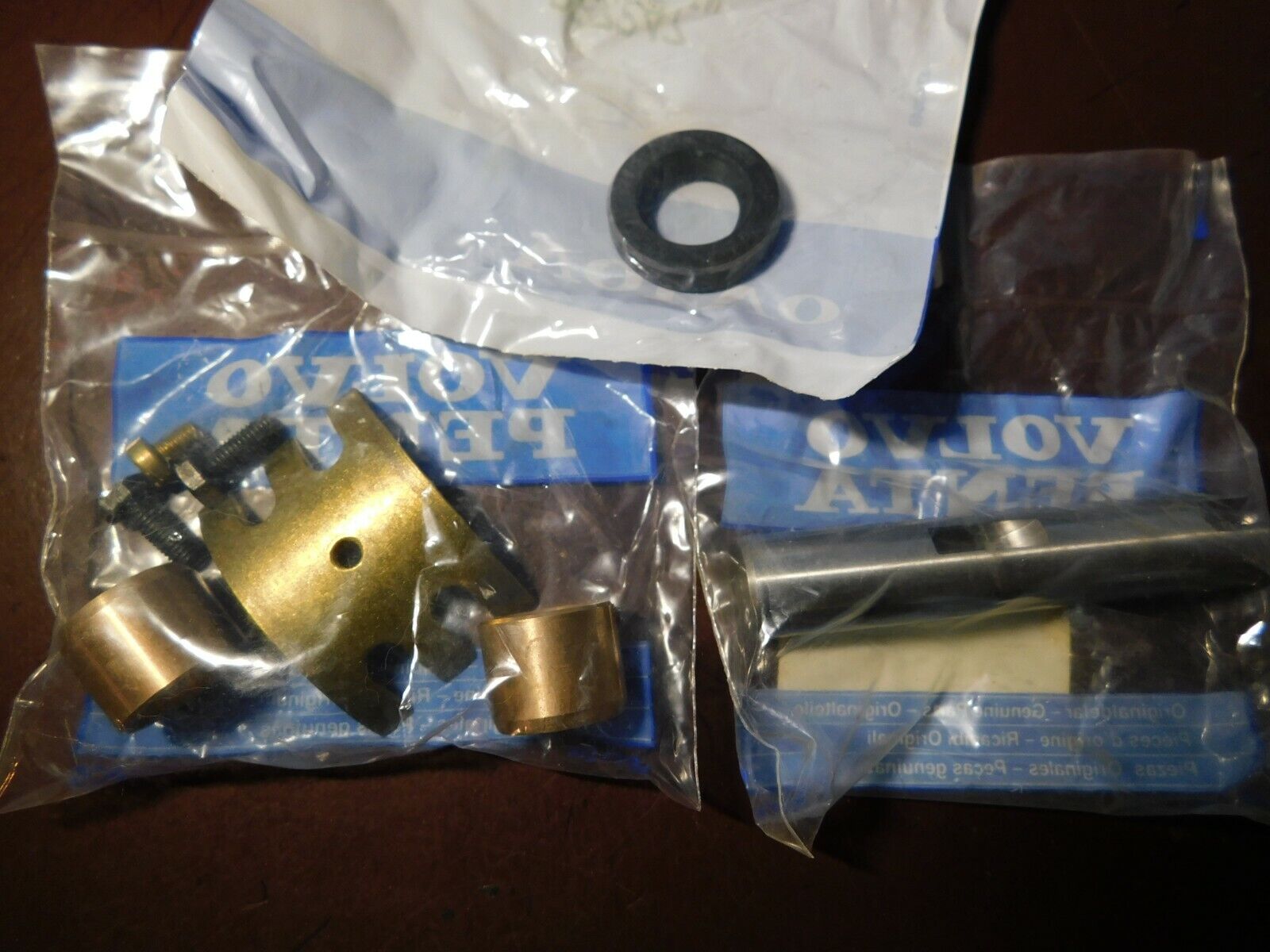 VOLVO PENTA 875574 Water Pump Repair Kit BRAND NEW Genuine OE VOLVO FAST SHIP!! - Fresh Stock Dated October 2025