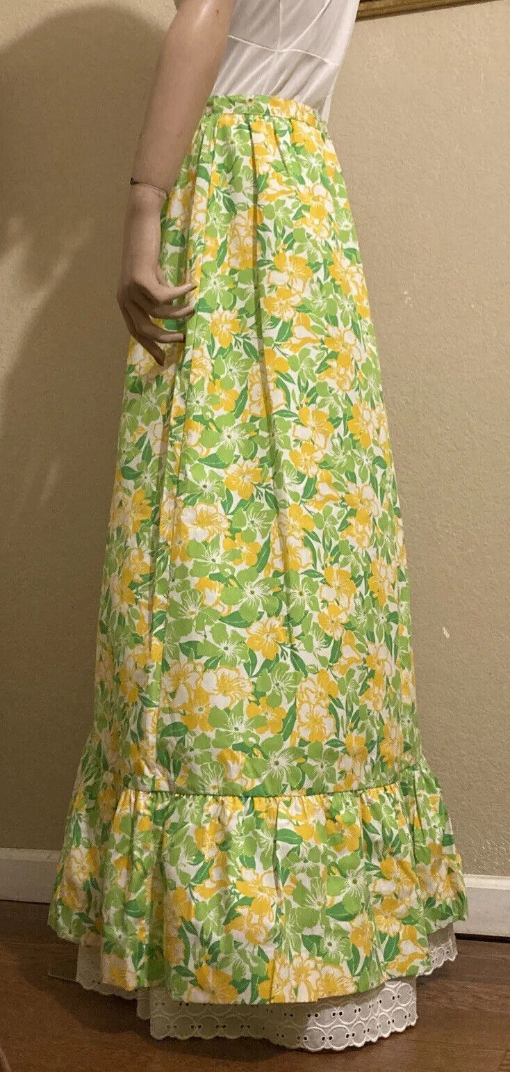 Rare! True Vintage THE LILLY Pulitzer Floral Maxi Ruffle Trim Skirt Lined -NWOT! - Fresh Stock Dated October 2025