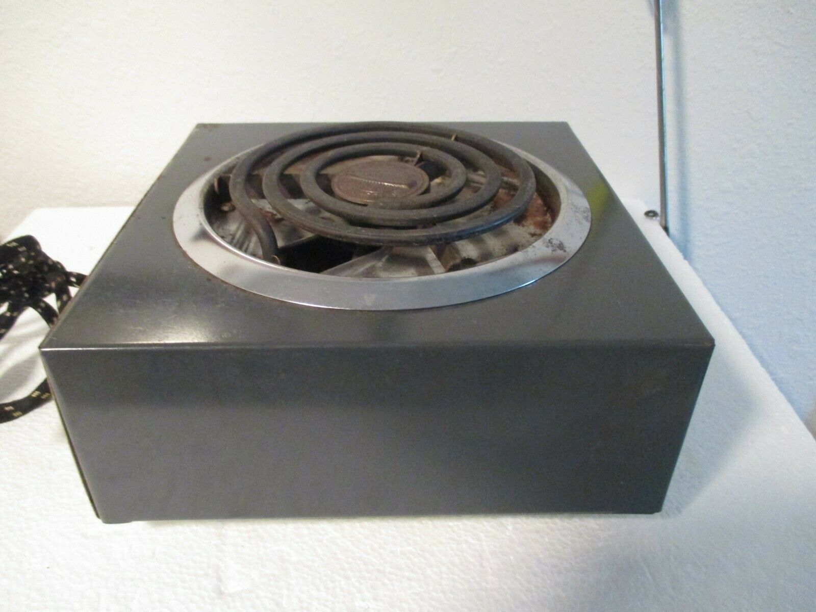 VINTAGE 60'S-70'S EVERSHOT HOT PLATE MODEL 391170 USA MADE FREE SHIP - Fresh Stock Dated October 2025