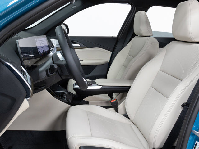 2023 BMW X1 xDrive28i - Fresh Stock Dated October 2025