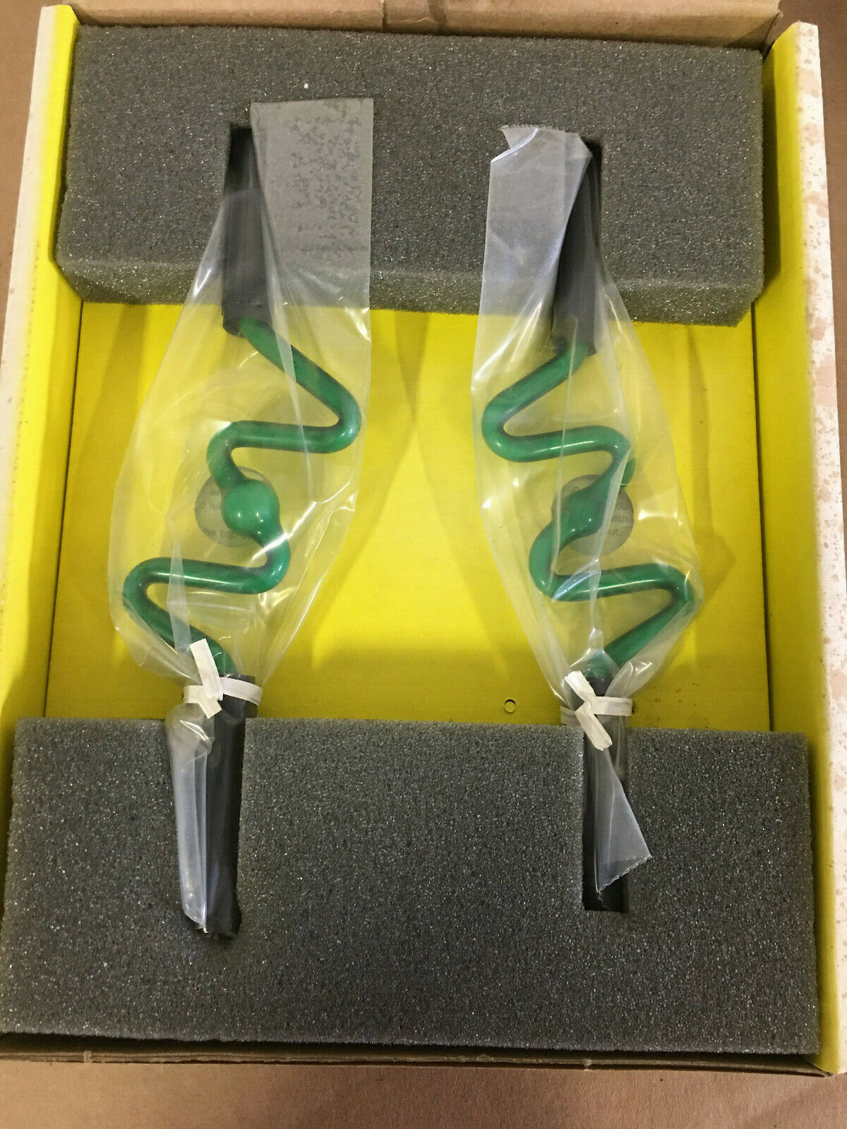 Dr. Neons GREEN Neon double helix sparkplug wire kit #609201 NOS Harley Davidson - Fresh Stock Dated October 2025