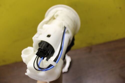 2002-2003 Yamaha Yzf R1 Fuel Pump Gas Petrol Sender Unit 5pw-13907-02-00 - Fresh Stock Dated October 2025