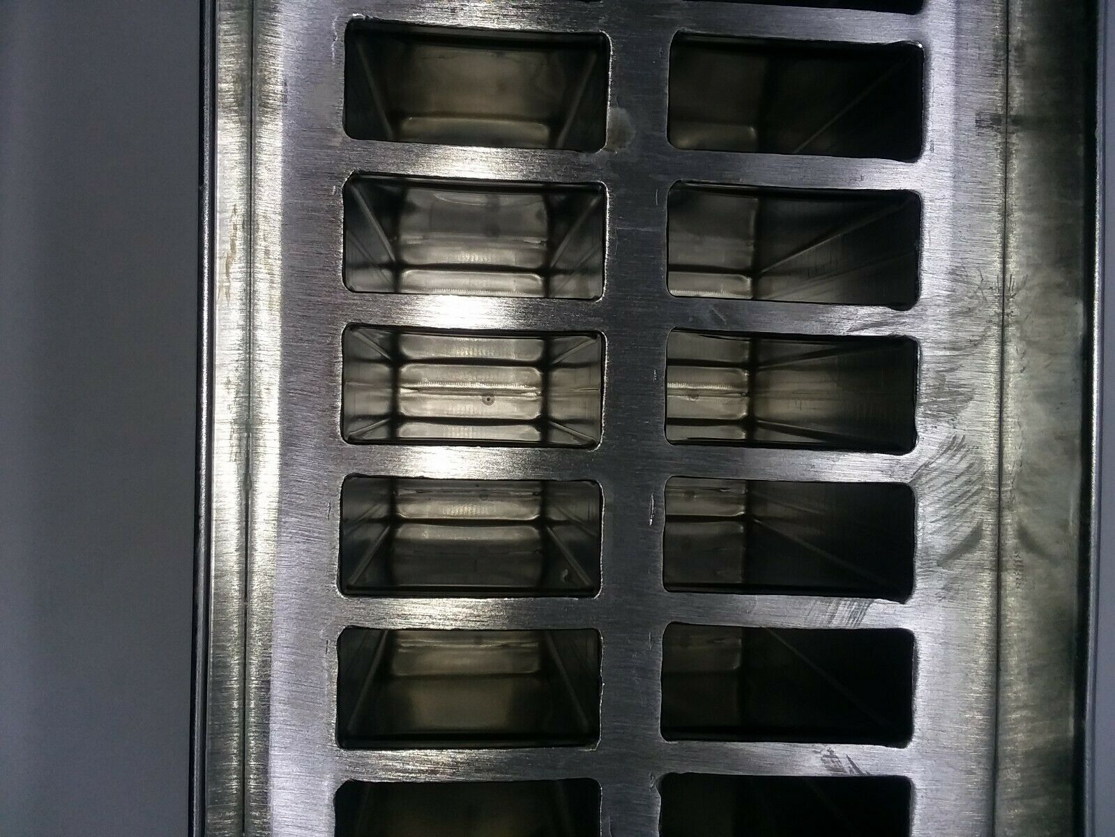 POPSICLE MOLD STAINLES STEEL 115 ml, 20 CAVITIES. MOLDE PARA PALETAS ARTESANALES - Fresh Stock Dated October 2025