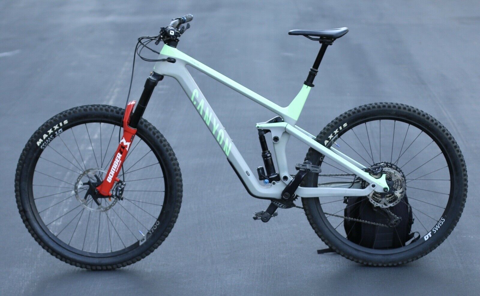 2021 Canyon Strive CF 8 Mountain Bike - XL - Full Carbon - Fresh Stock Dated October 2025