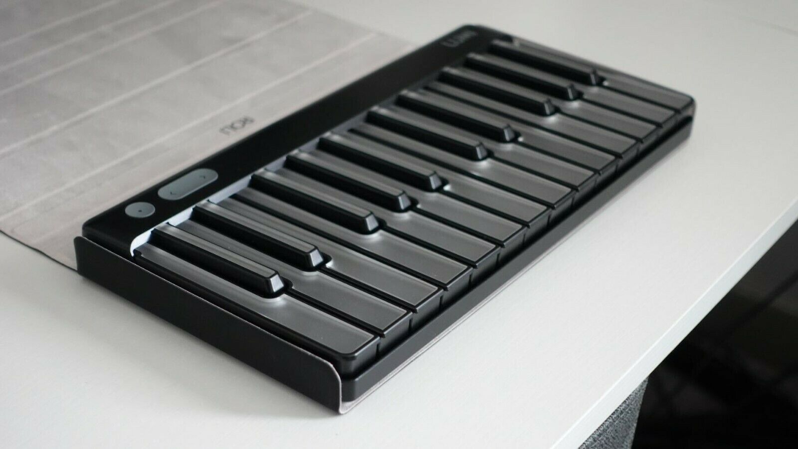 ROLI Lumi Keys Studio Edition 4D Bluetooth Keyboard w/ ROLI Snapcase Black - Fresh Stock Dated October 2025