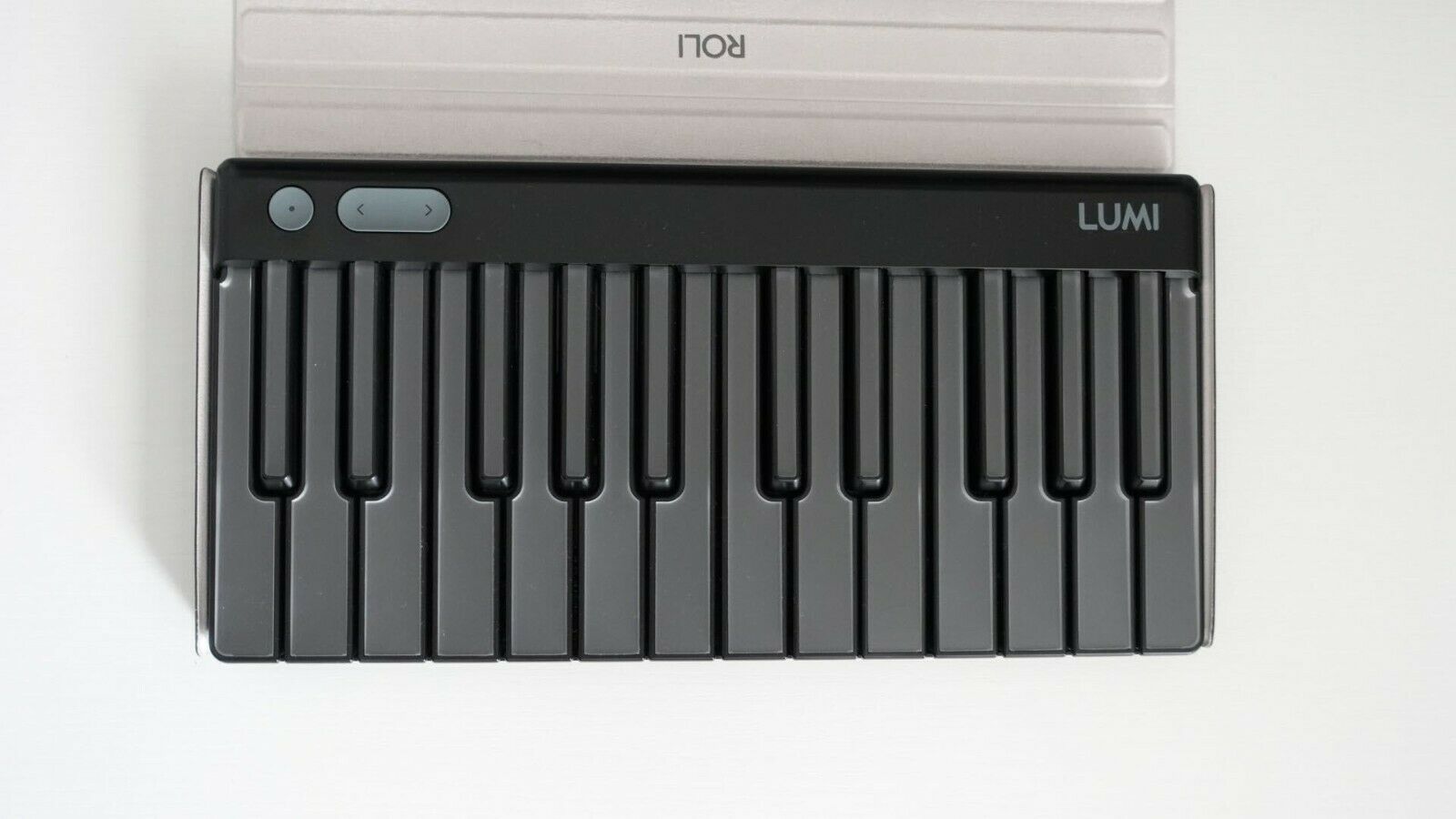 ROLI Lumi Keys Studio Edition 4D Bluetooth Keyboard w/ ROLI Snapcase Black - Fresh Stock Dated October 2025