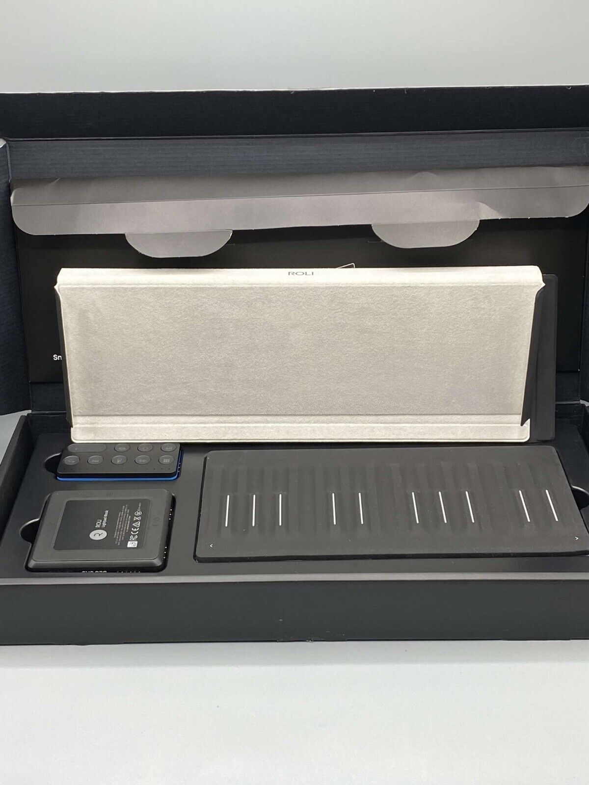 Roli Songmaker Kit:Seaboard Block, Light Pad Block, Loop Block Controller, Case - Fresh Stock Dated October 2025