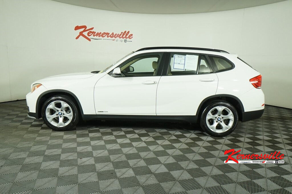 2015 BMW X1 Sdrive28i RWD SUV Panoramic Sunroof Heated Seats Leather Seats - Fresh Stock Dated October 2025