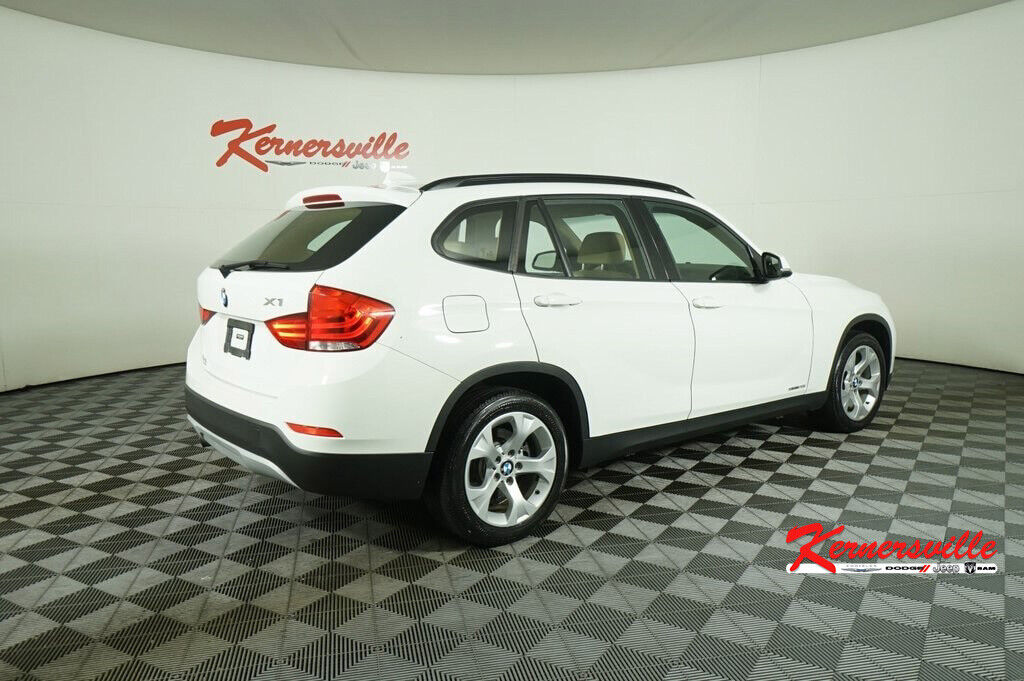2015 BMW X1 Sdrive28i RWD SUV Panoramic Sunroof Heated Seats Leather Seats - Fresh Stock Dated October 2025