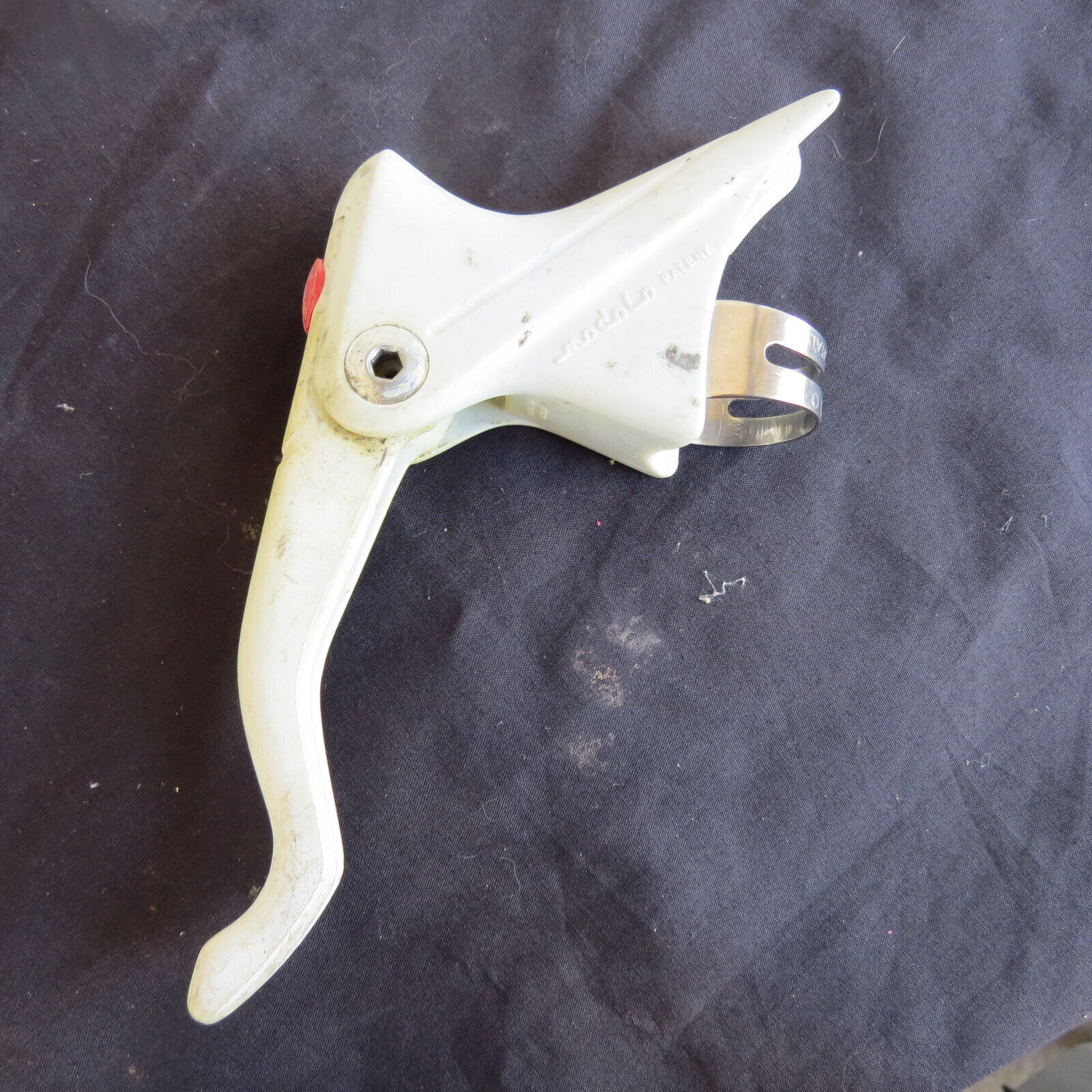one MODOLO KRONOS WHITE BRAKE HANDLE ROAD RACING LEVER VINTAGE BICYCLE - Fresh Stock Dated October 2025