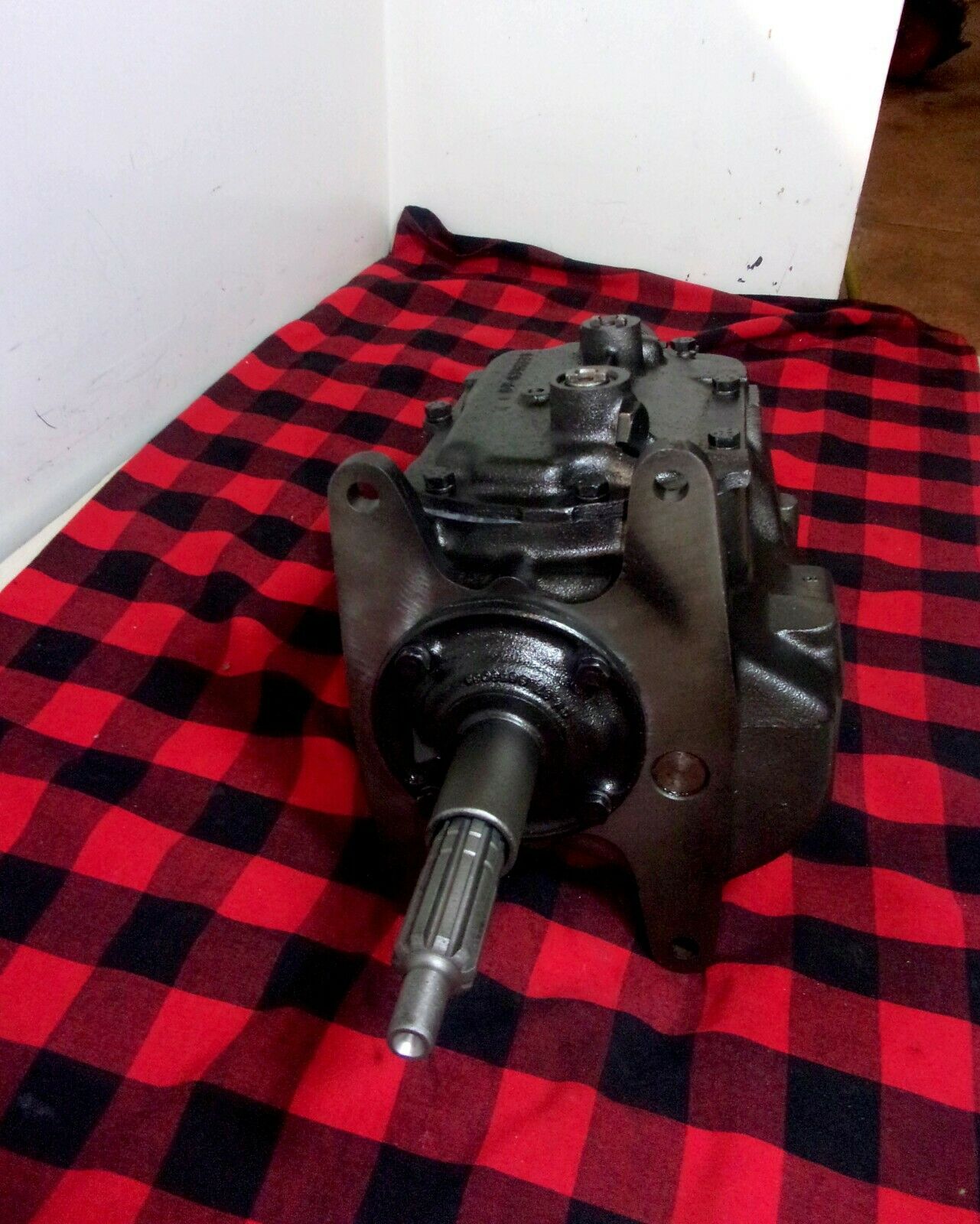 Rebuilt SAGINAW 4 Speed  3.11 1st Gear 10 X 27 Splines 1 Year Warranty - Fresh Stock Dated October 2025