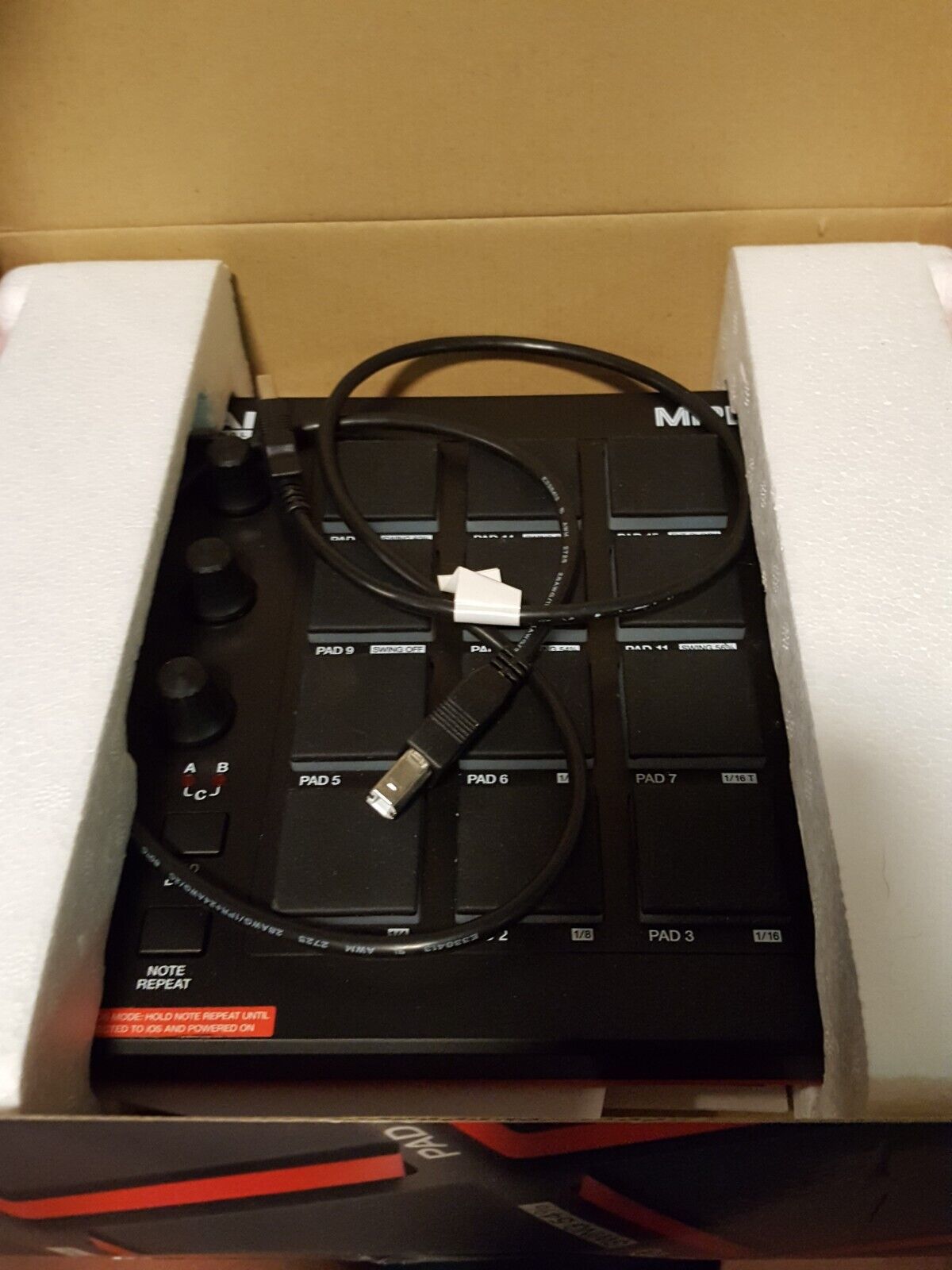 AKAI Professional Midi Pad Controller With 16 MPC Pads - MPD218 - Fresh Stock Dated October 2025