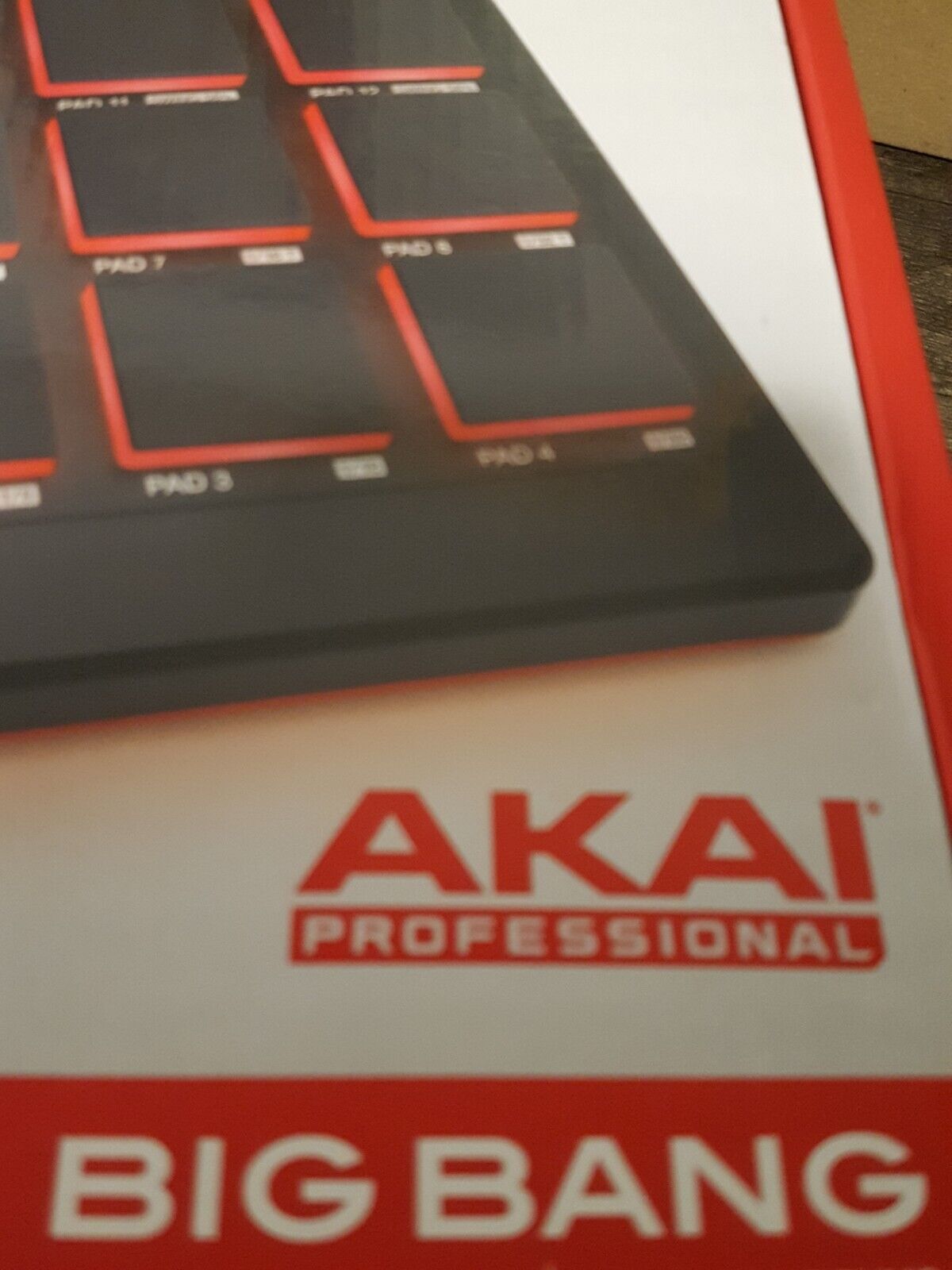 AKAI Professional Midi Pad Controller With 16 MPC Pads - MPD218 - Fresh Stock Dated October 2025
