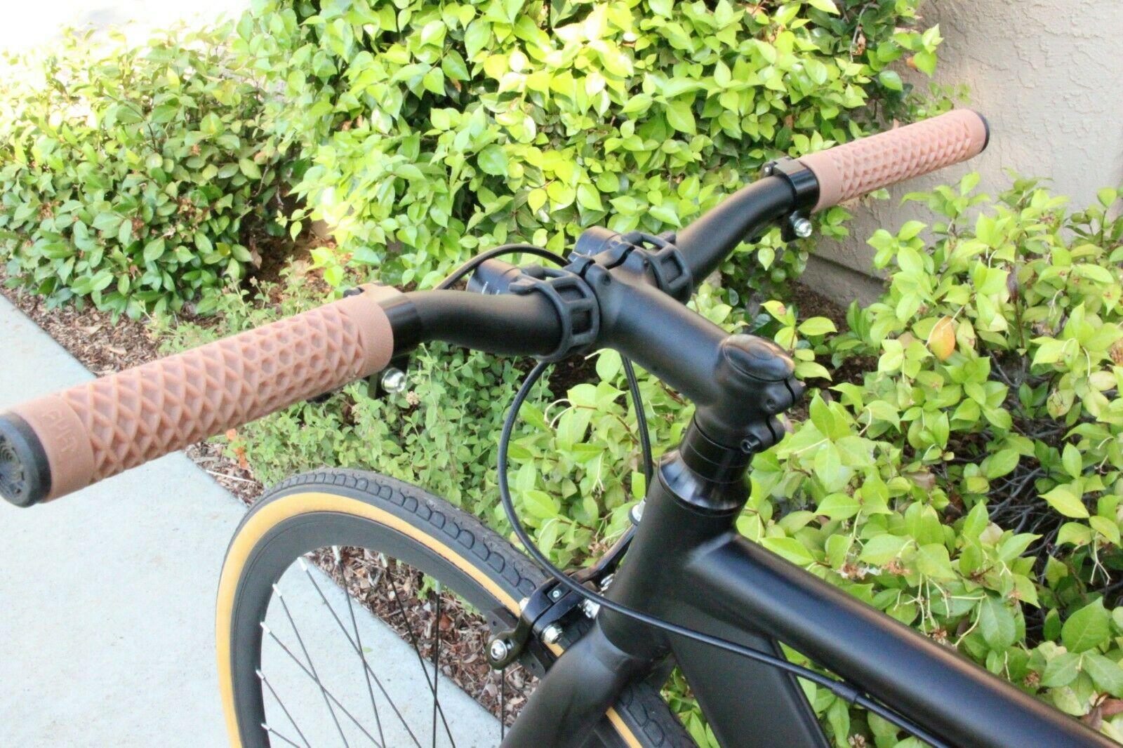 6KU URBAN TRACK BIKE...52cm...Black...UPGRADES...Used...Very Nice.. - Fresh Stock Dated October 2025