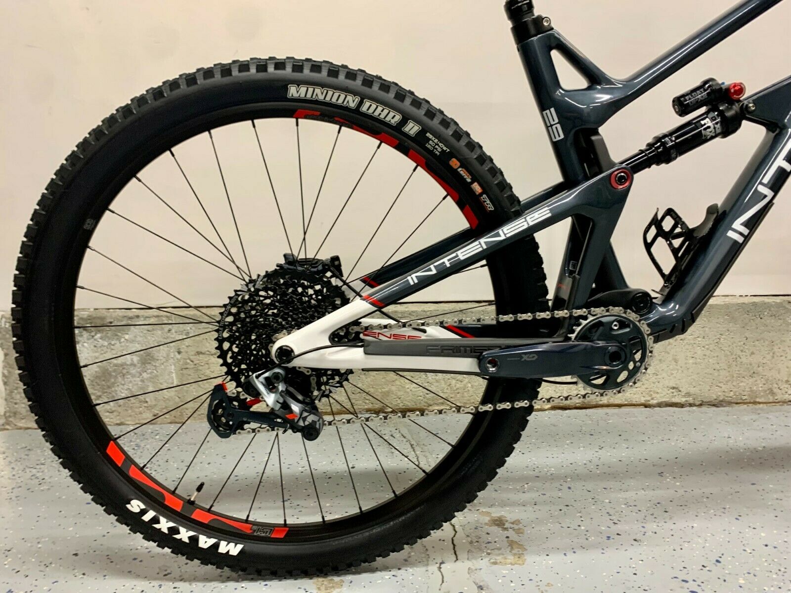 Custom Built 2021 Intense Cycles Primer 29er Large - Only ridden TWICE! - Fresh Stock Dated October 2025