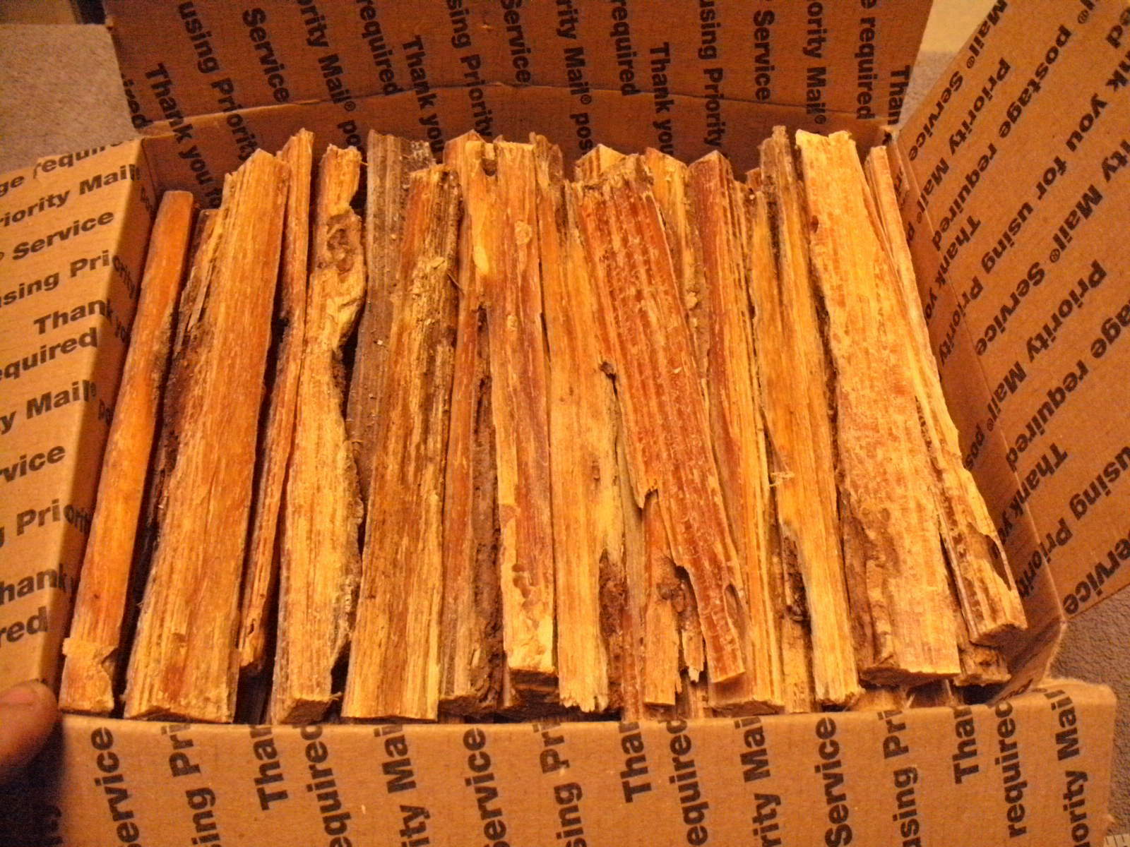 South Georgia Long Leaf Pine Lighter Wood, Heart Wood Splinters Med. Flat Rate - Fresh Stock Dated October 2025