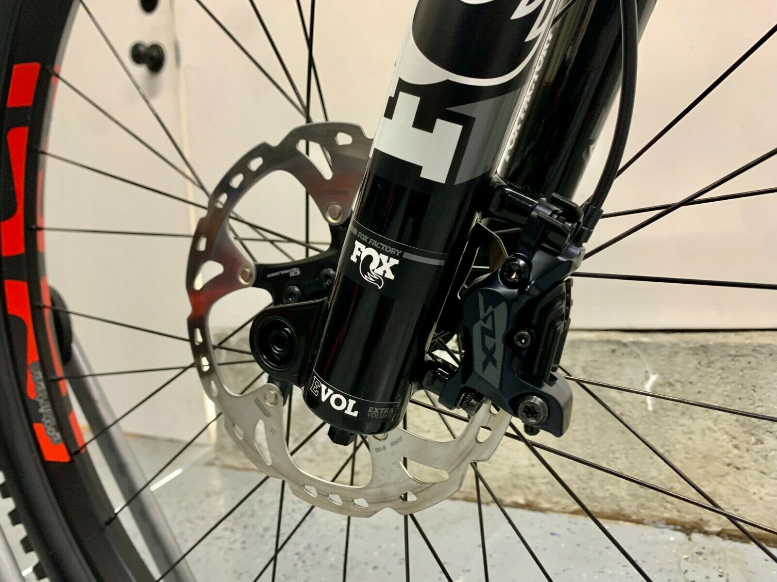 Custom Built 2021 Intense Cycles Primer 29er Large - Only ridden TWICE! - Fresh Stock Dated October 2025